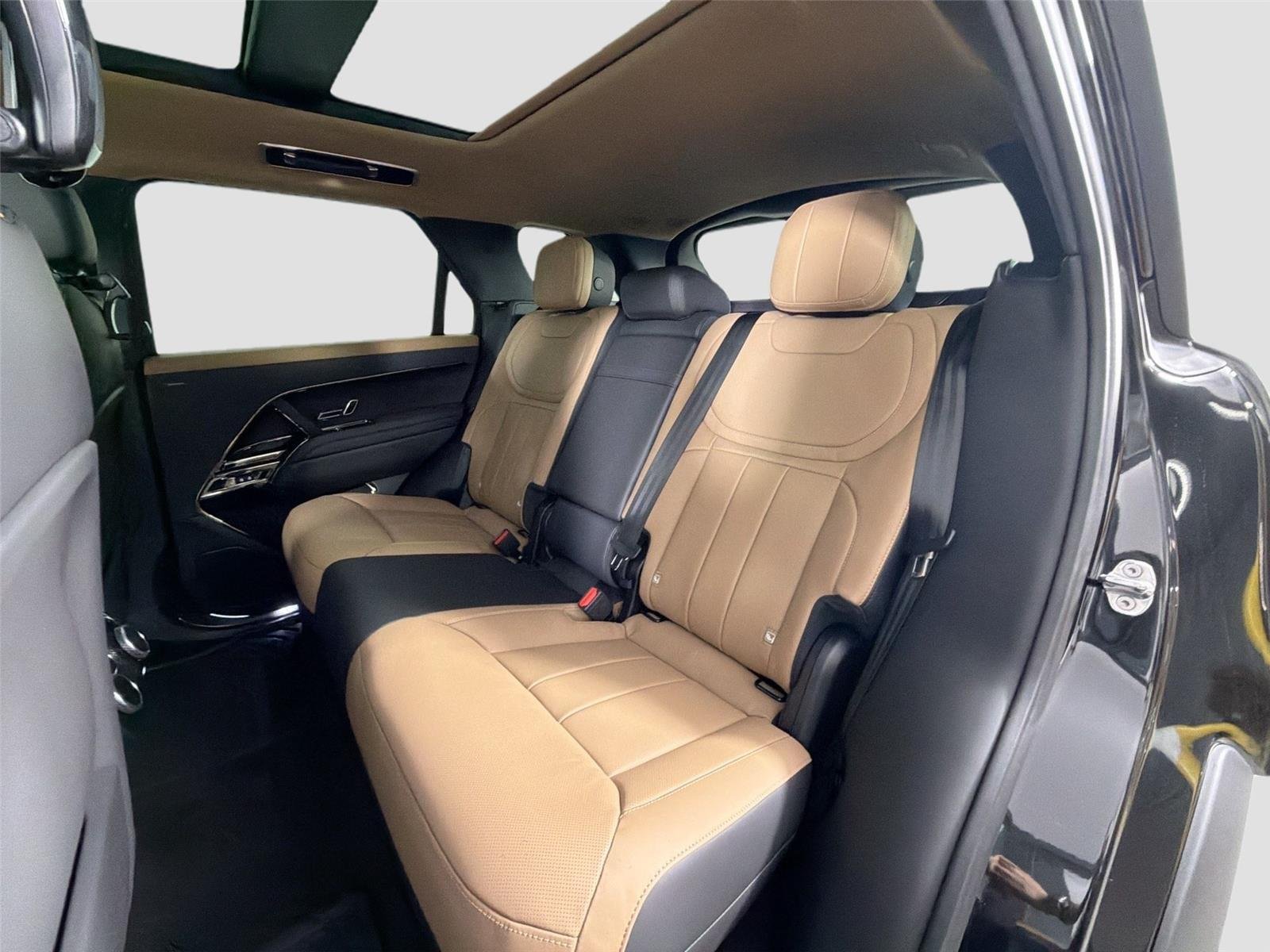New 2026 Santorini Black LAND ROVER Dynamic SE image 24
