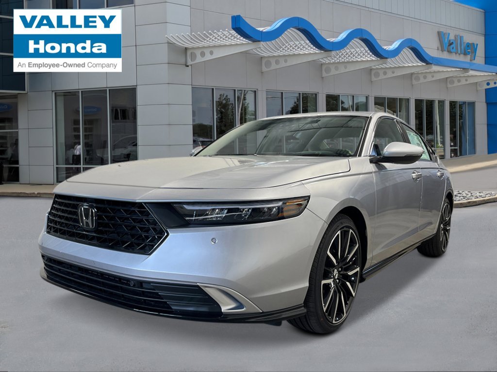 2026 Honda Accord Hybrid Touring's photo