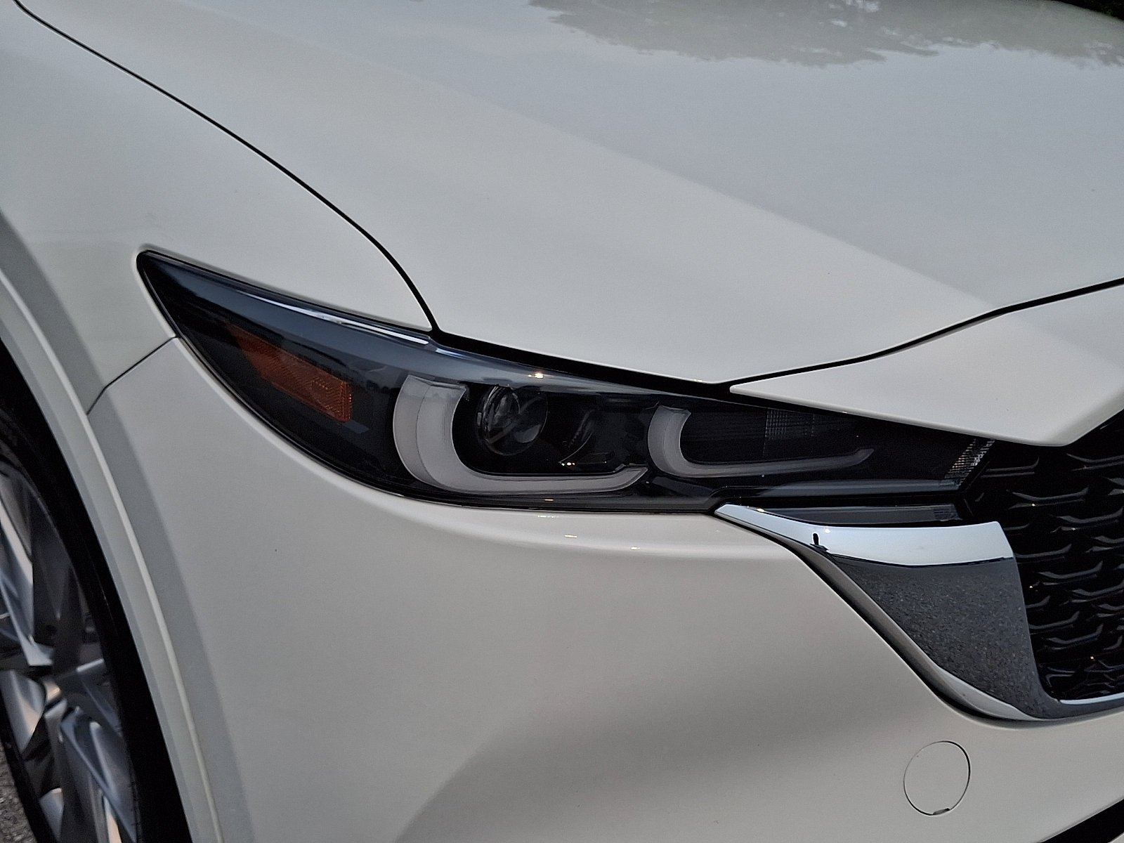Certified Used 2024 Rhodium White Metallic Mazda 2.5 S Premium Package image 10
