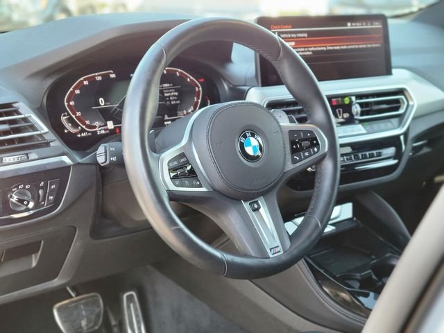 Used 2025 Gray BMW xDrive30i image 21