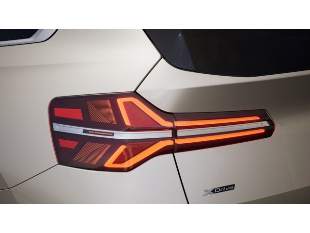 New 2026 Dune Grey Metallic BMW 30 xDrive image 8