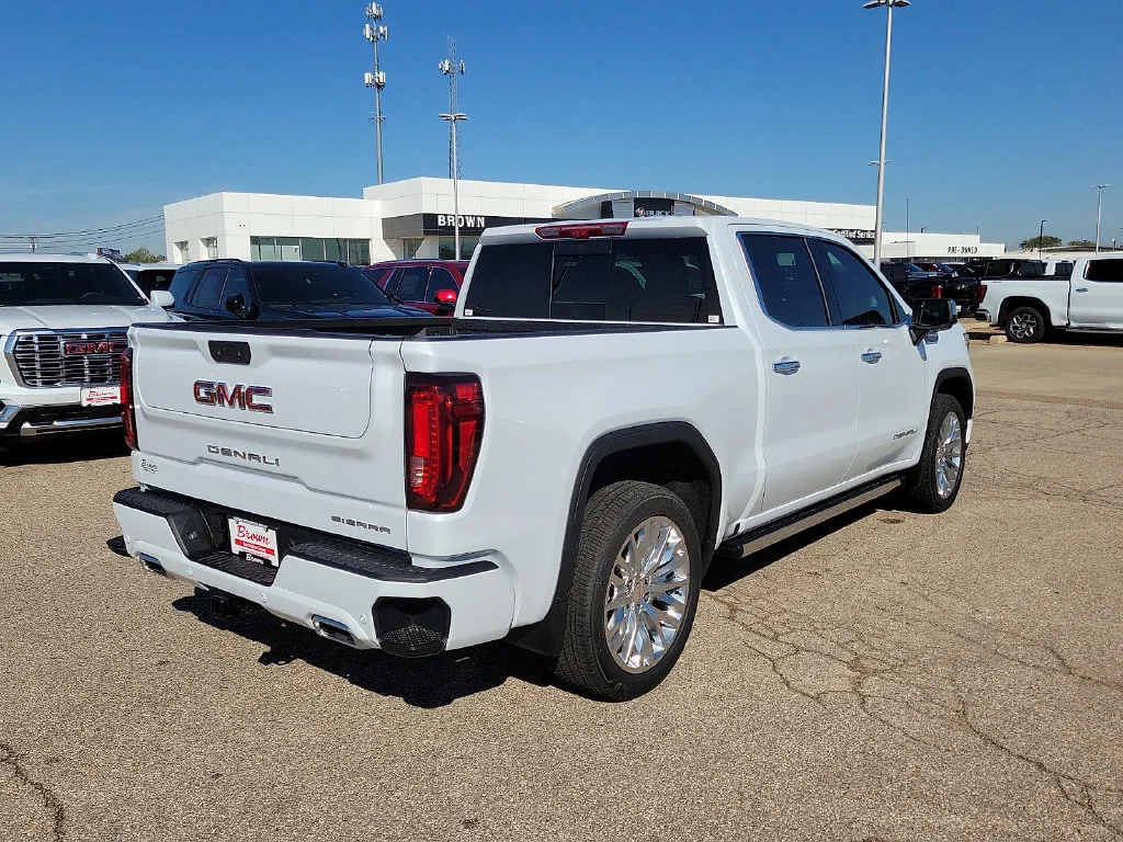 2026 GMC Sierra 1500 Denali - Photo 11