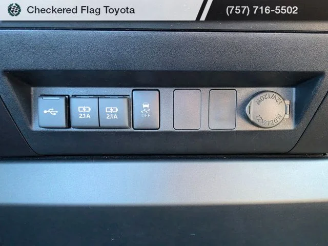 Used 2020 Silver Sky Metallic Toyota SR image 18