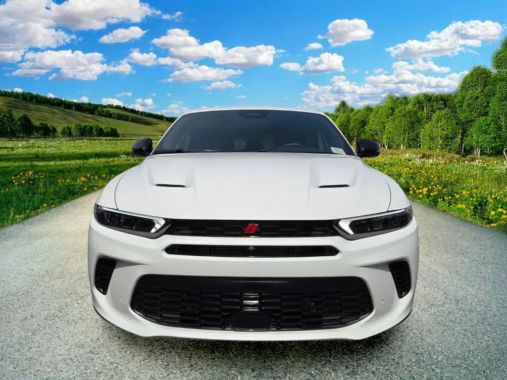 2025 Dodge Hornet GT - Photo 8
