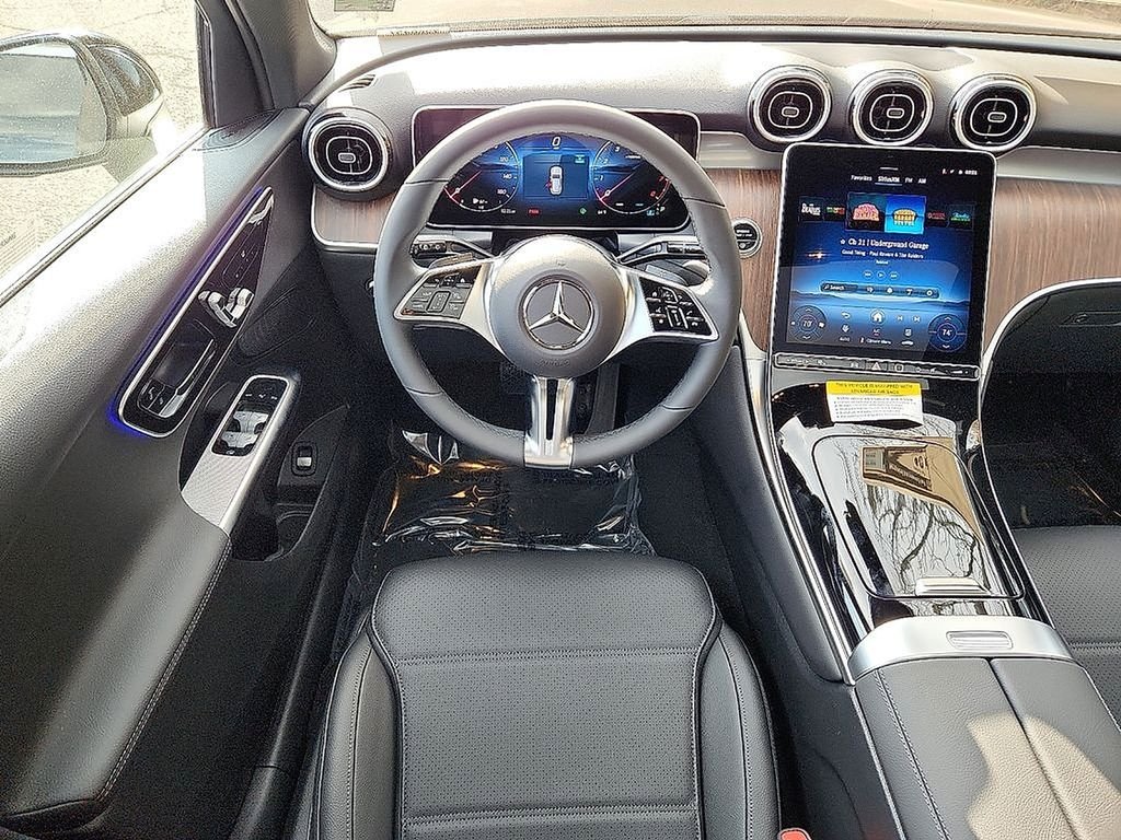 Used 2026 Black Mercedes-Benz GLC 300 image 7