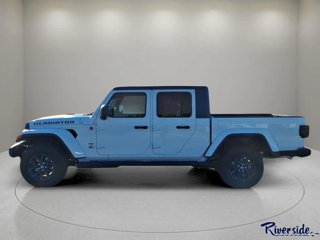 New 2026 Bright White Clearcoat Jeep 85th Anniversary Edition image 3