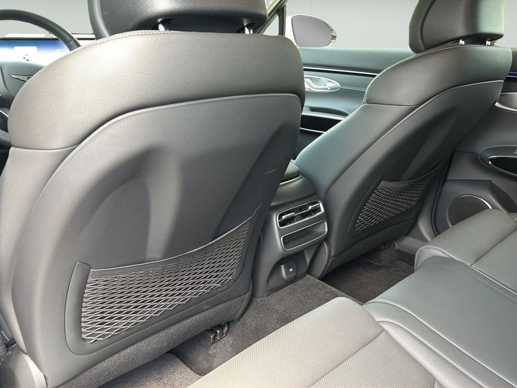 2026 GENESIS GV70 Standard - Photo 17