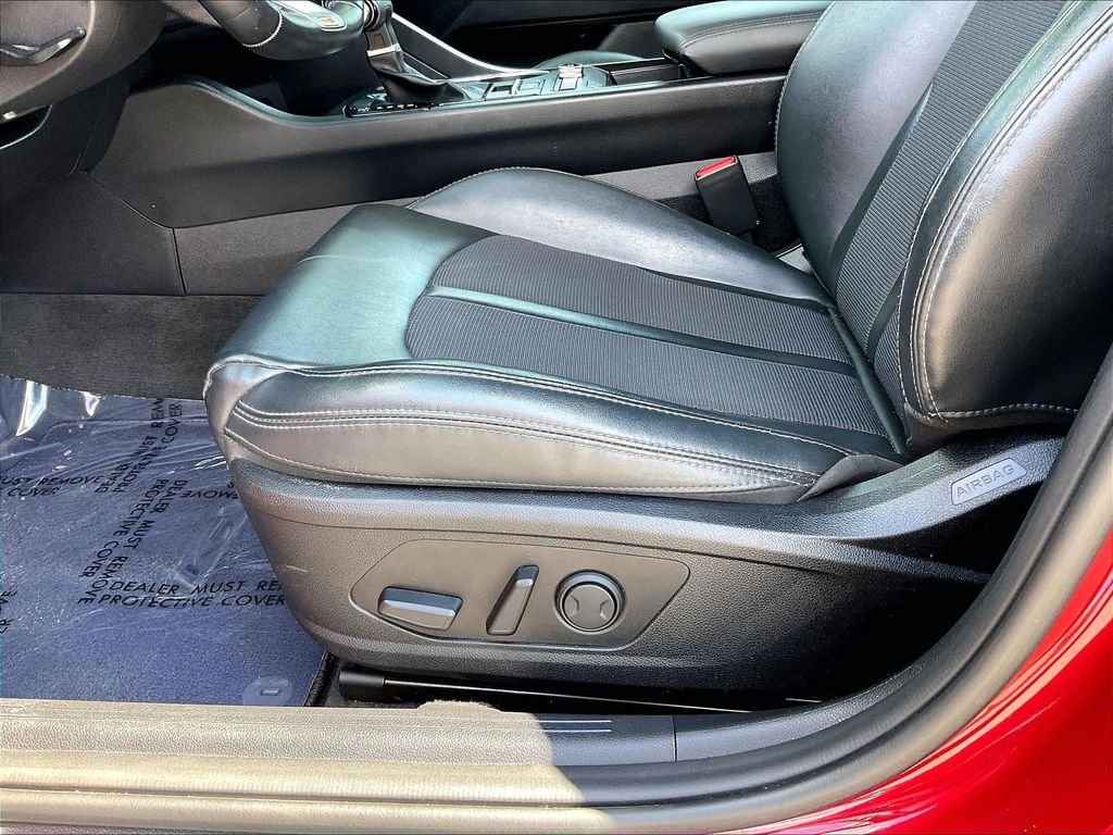 Used 2022 Passion Red Kia GT-Line image 34