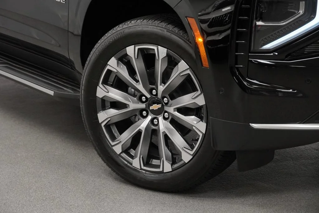 New 2026 Black Chevrolet High Country image 10