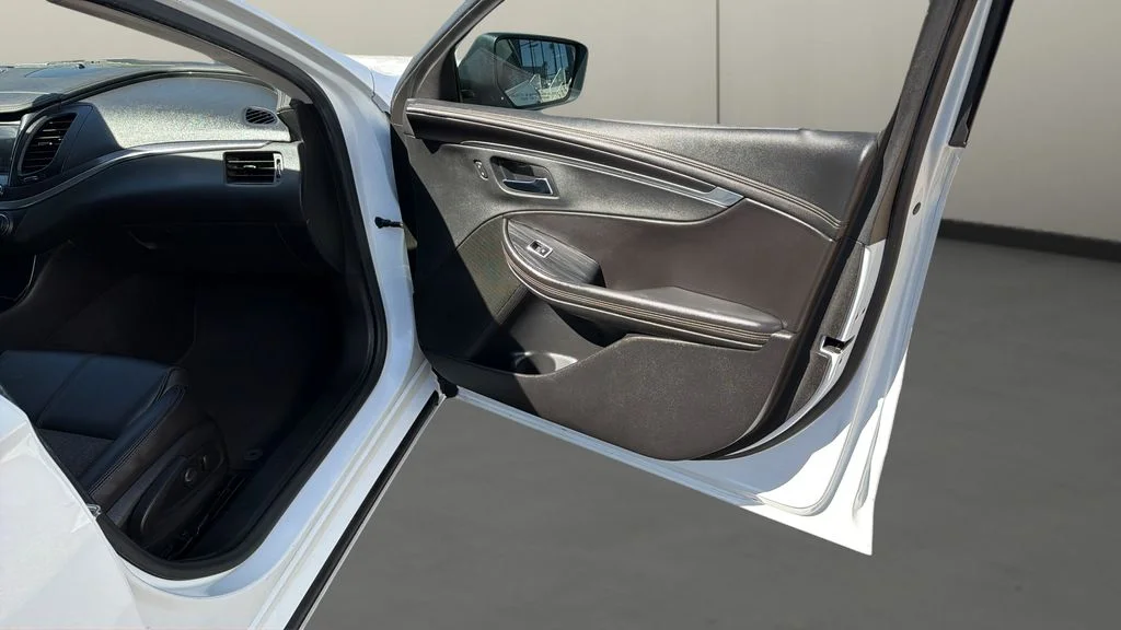 Used 2017 White Chevrolet LT image 16
