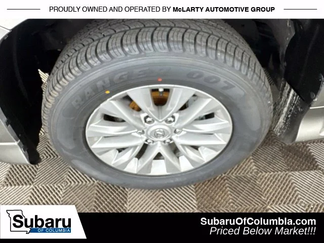 Used 2021 Silver Lexus 460 image 33