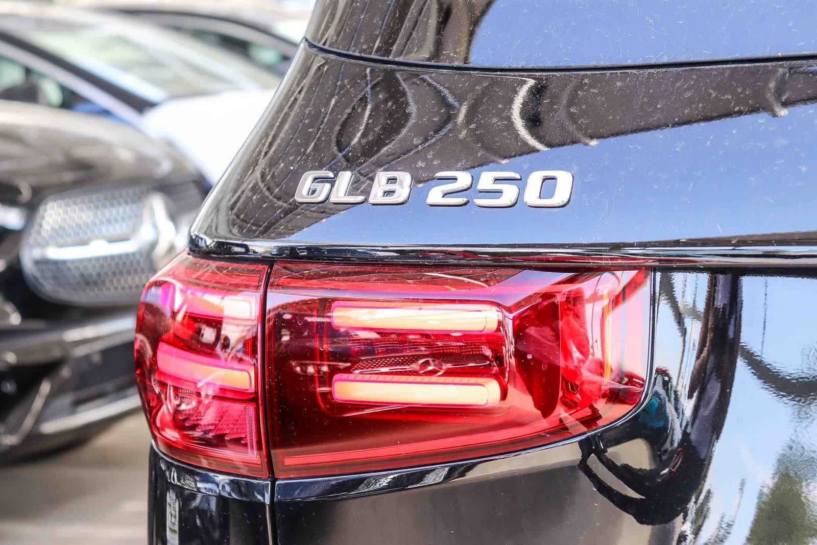New 2026 Night Black Mercedes-Benz GLB 250 image 11