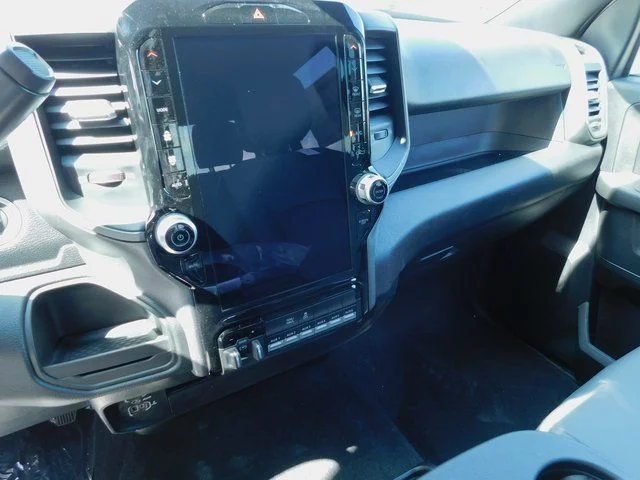 2025 RAM 2500 Tradesman - Photo 14