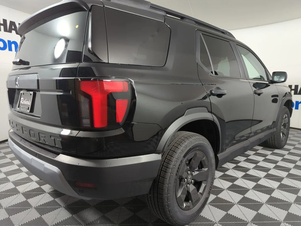 New 2026 Crystal Black Pearl Honda RTL image 5