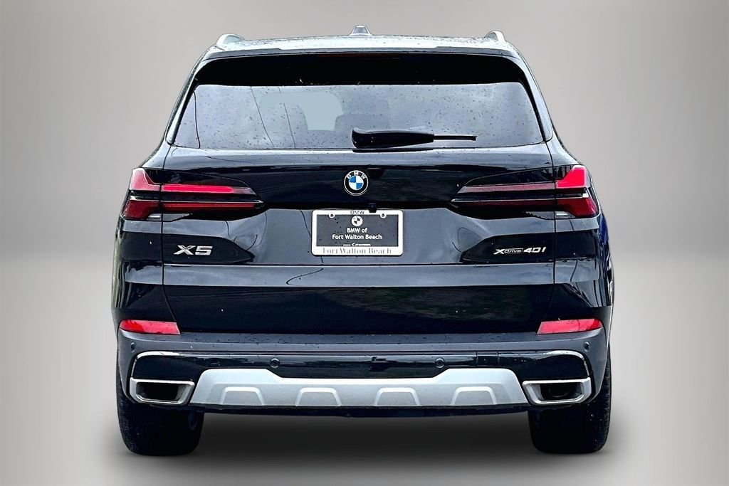Used 2026 Black BMW xDrive40i image 5