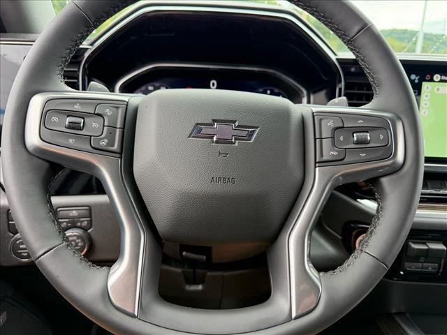 New 2026 Summit White Chevrolet RST image 8