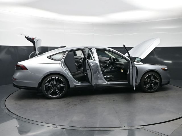 New 2026 Solar Silver Metallic Honda SE image 31