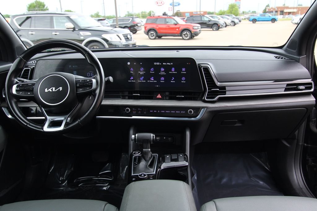 Used 2023 Black Kia X-Line image 44