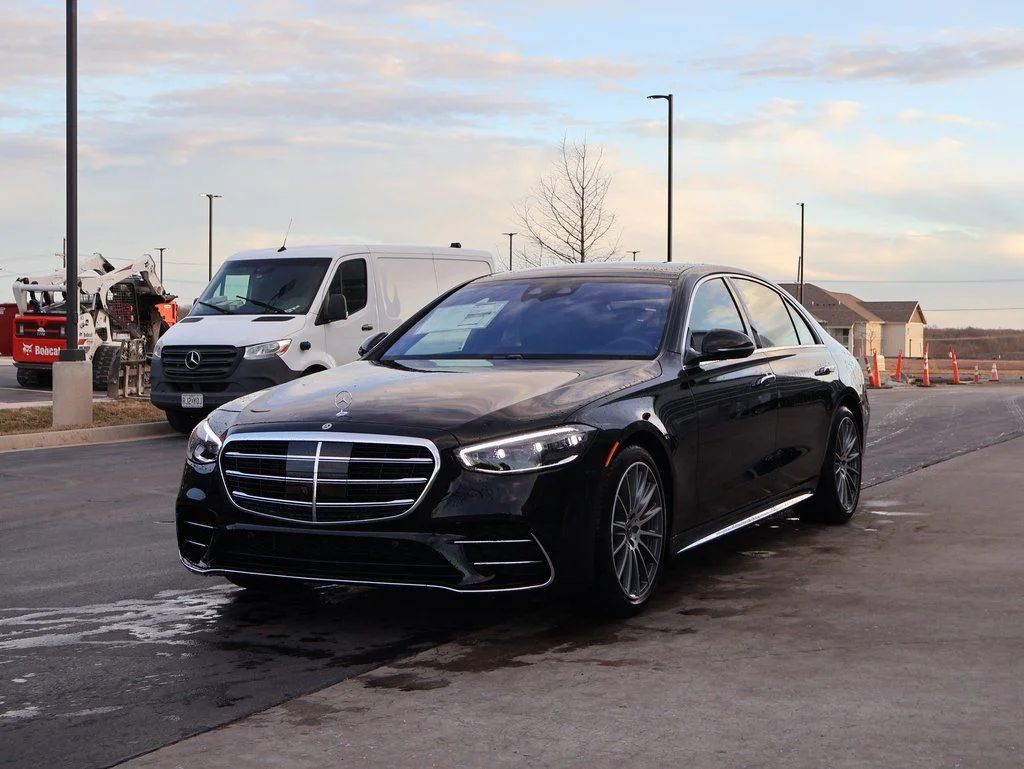 New 2026 Black Mercedes-Benz S 580 image 3