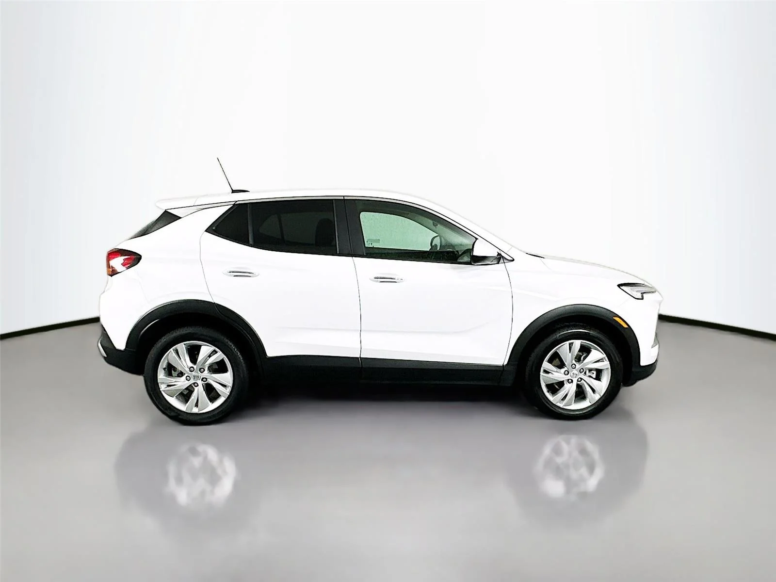 2025 Buick Encore GX Preferred - Photo 16
