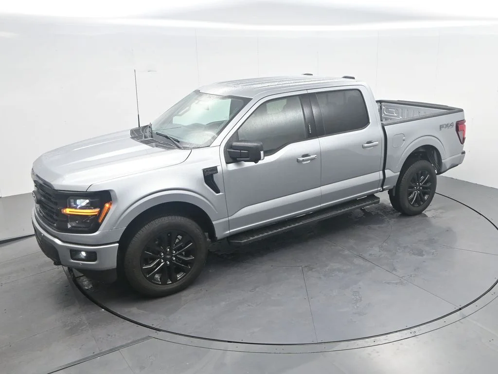 New 2026 Iconic Silver Metallic Ford XLT image 31