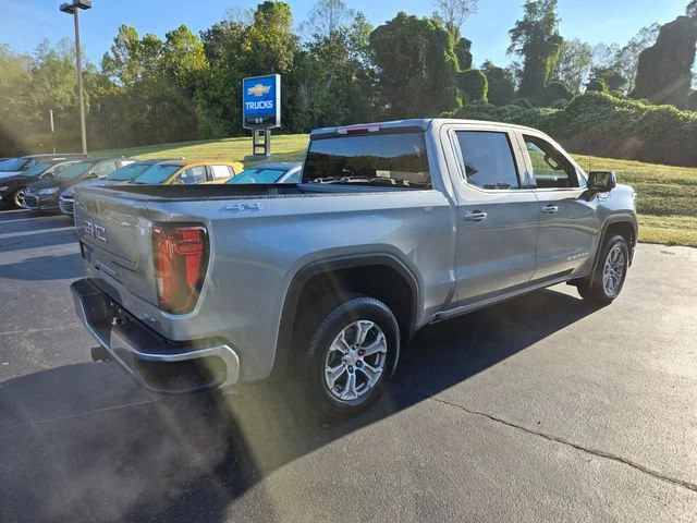 Used 2025 Sterling Metallic GMC SLT image 8