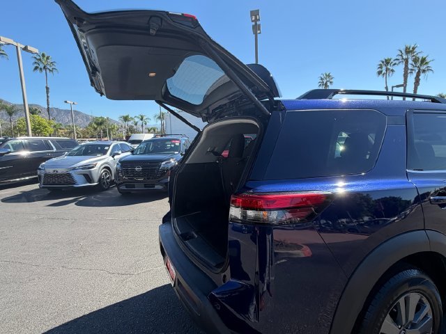 Used 2025 Blue Nissan SV image 10
