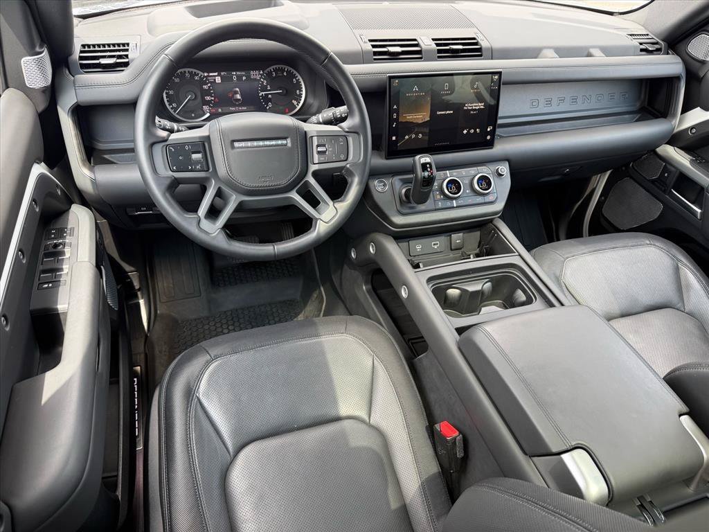 Certified Used 2023 Santorini_black Land Rover X-Dynamic SE image 15
