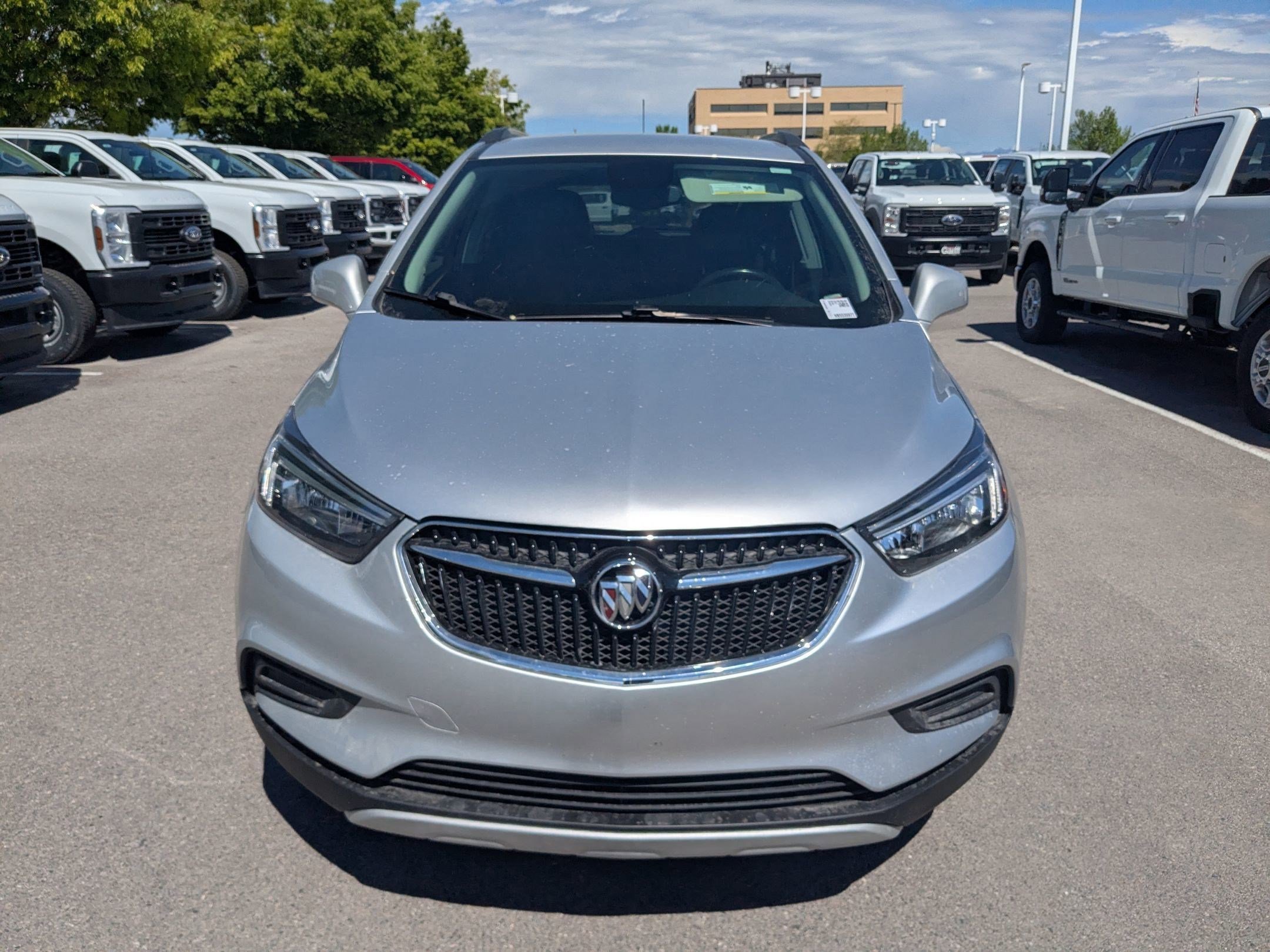Used 2022 Quicksilver Metallic Buick Preferred image 10