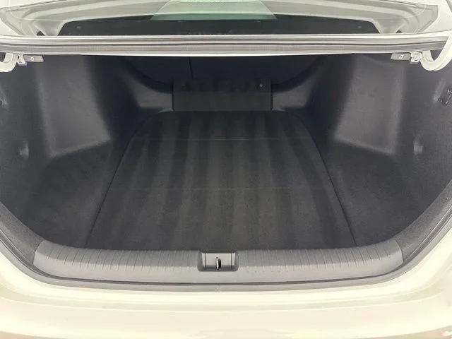 Used 2024 White Honda EX image 31