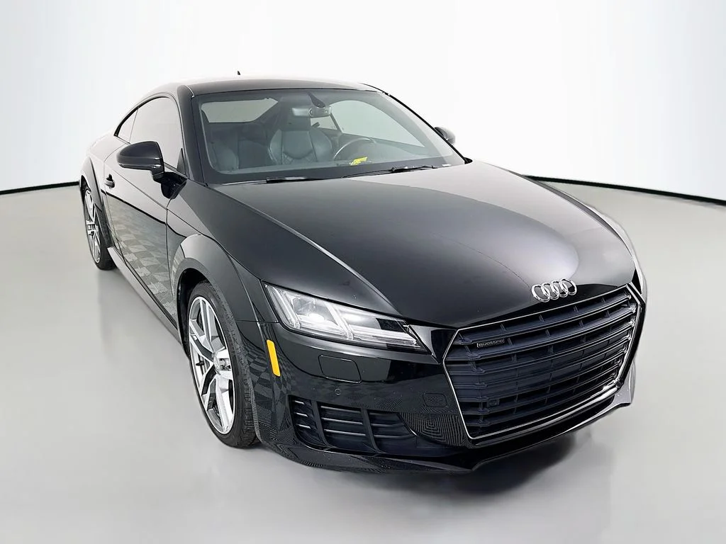 Used 2016 Brilliant Black Audi 2.0T image 7
