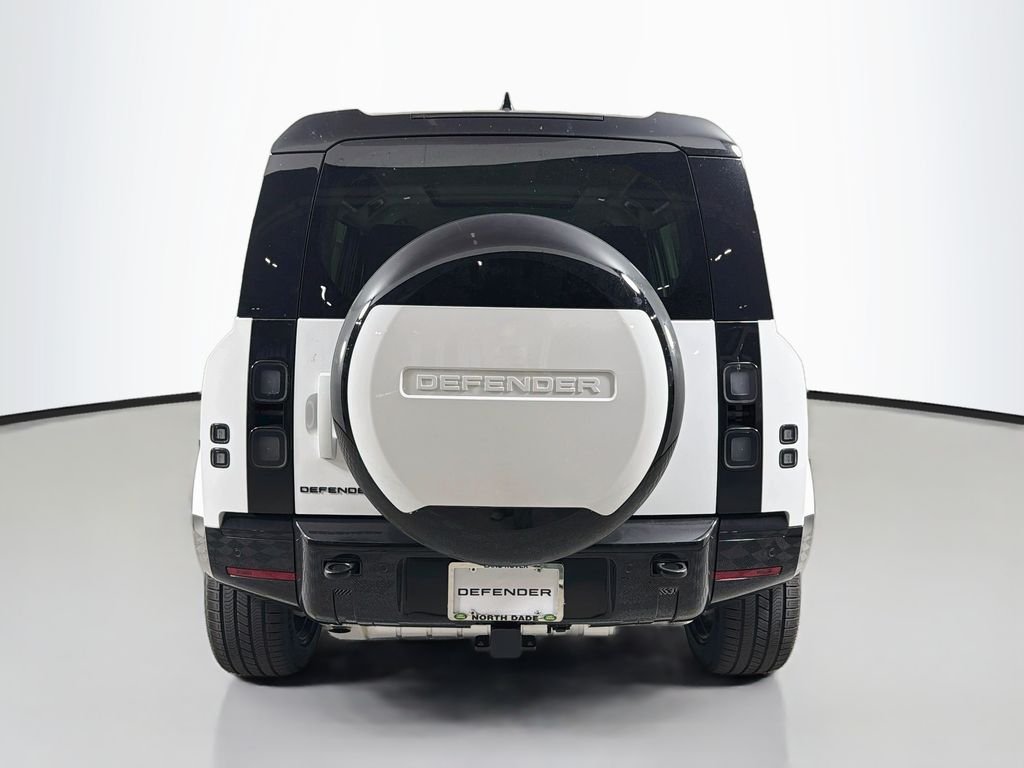 New 2026 Fuji White Land Rover X-Dynamic SE image 6