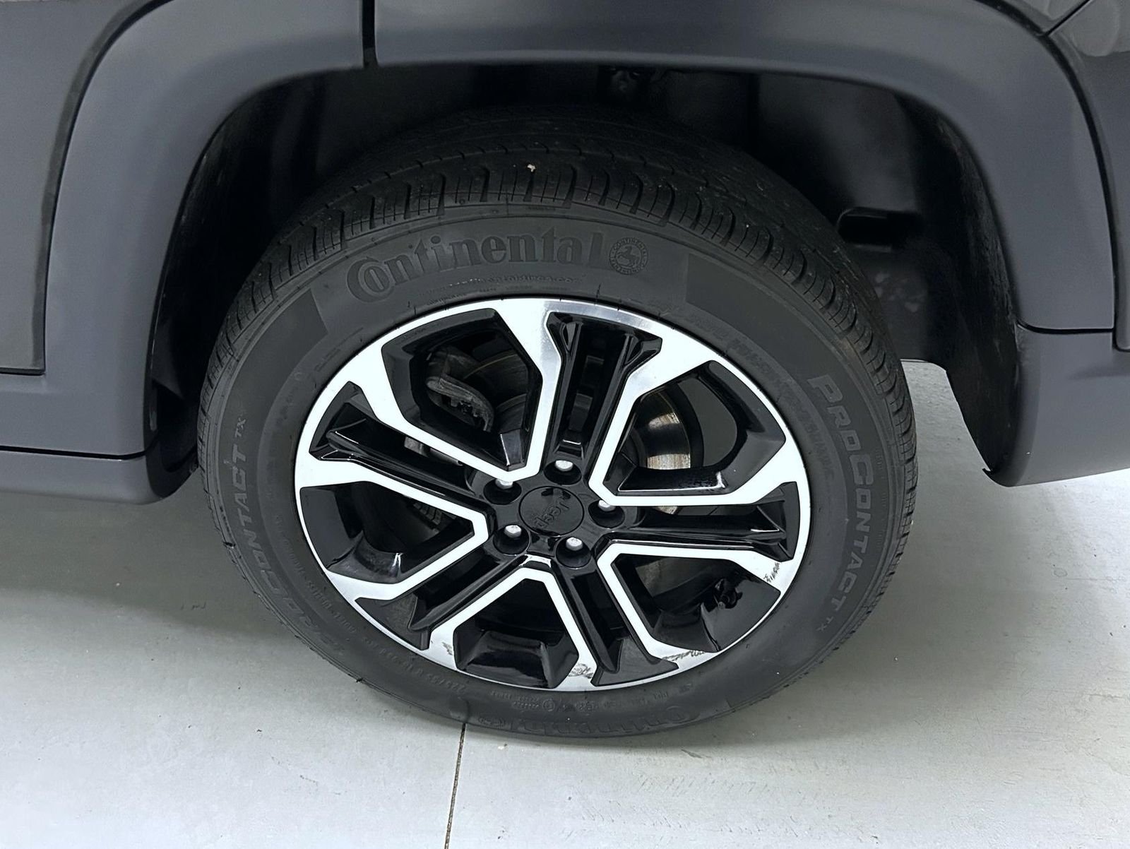 Used 2023 Black Jeep Limited image 22