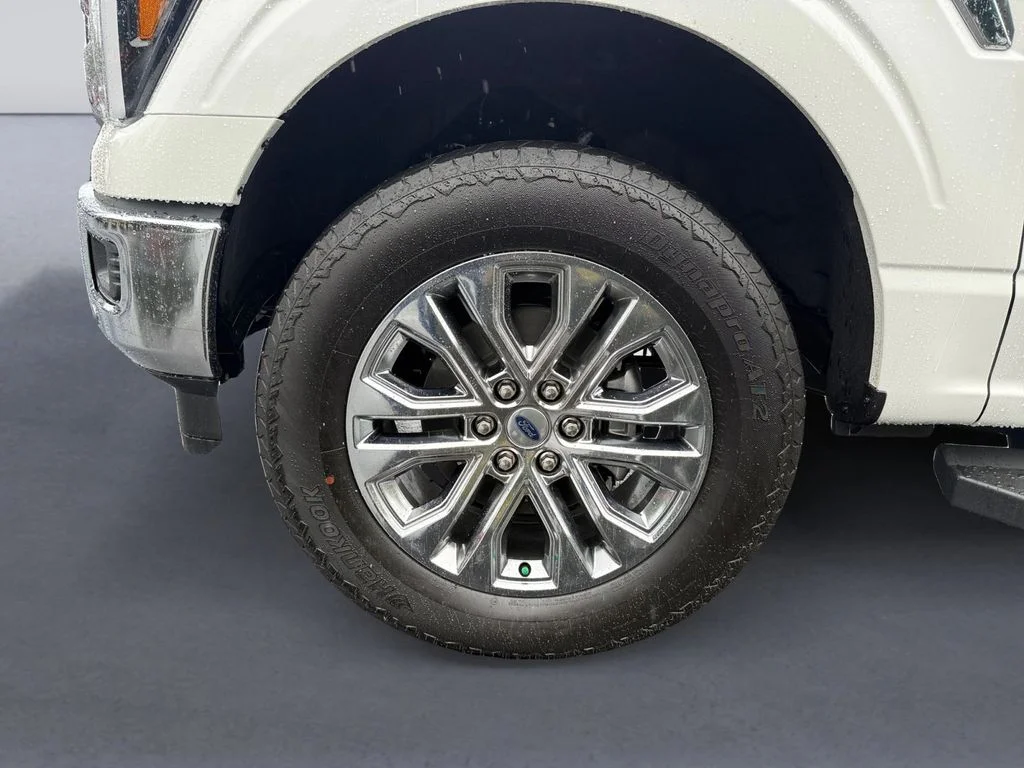 New 2026 Star White Metallic Tri-Coat Ford Lariat® image 10