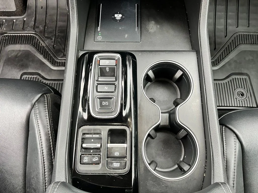Used 2025 Black Honda EX-L image 20