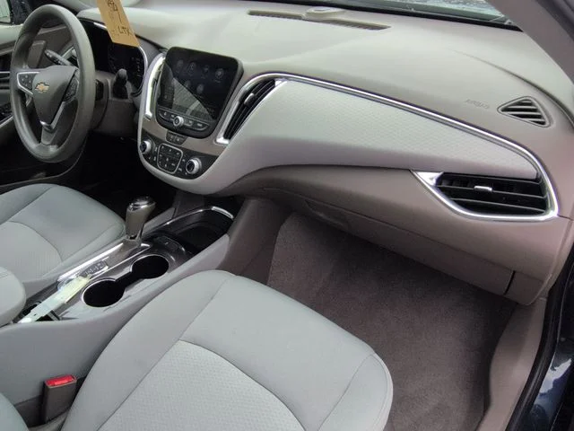 Used 2020 Blue Chevrolet LT image 29