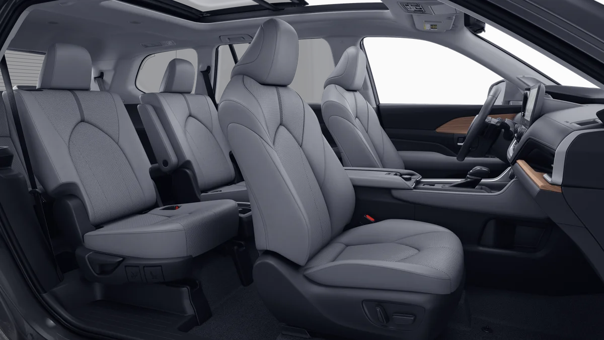 New 2026 Wind Chill Pearl Toyota Platinum image 20