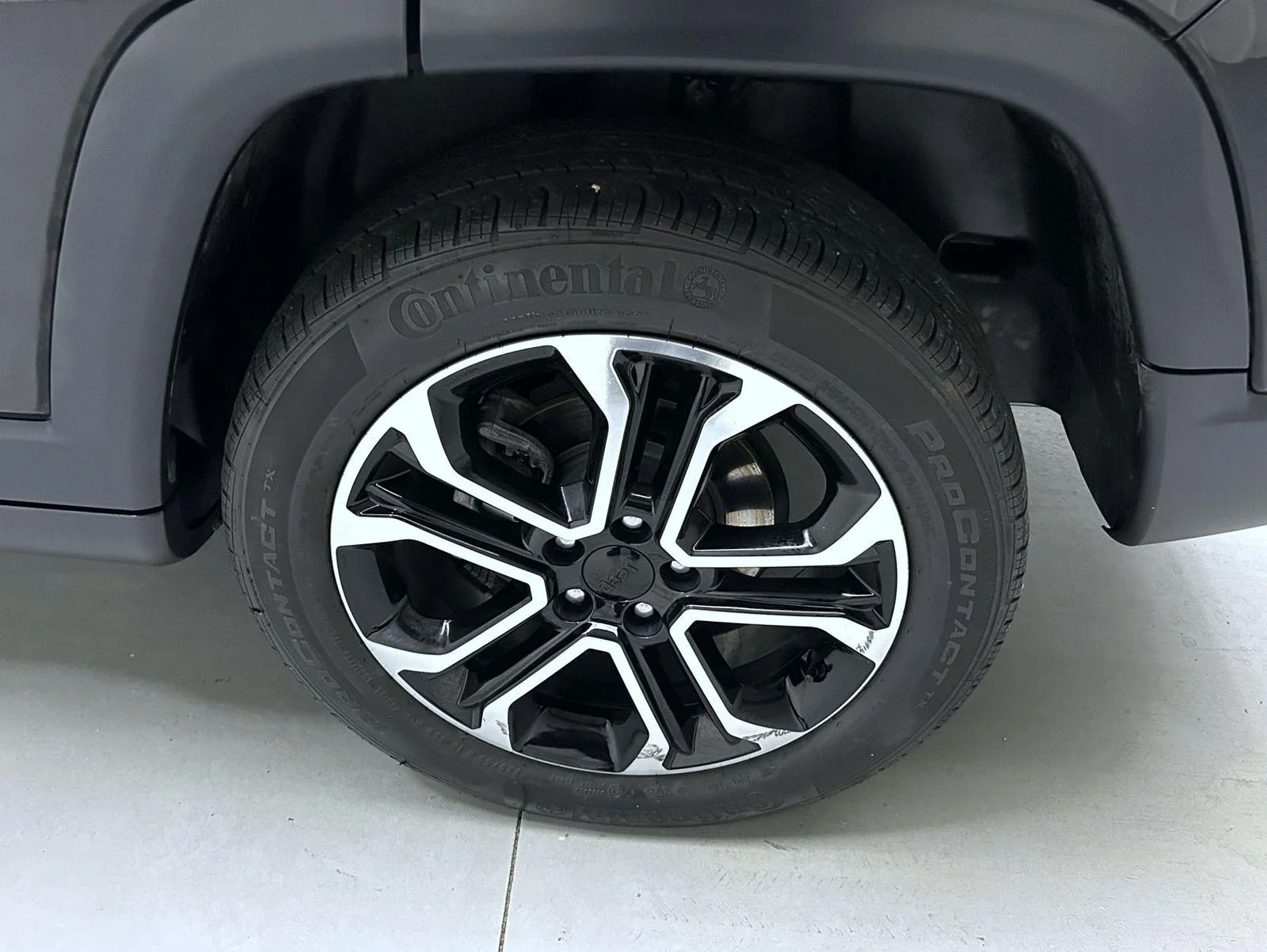 Used 2023 Black Jeep Limited image 22