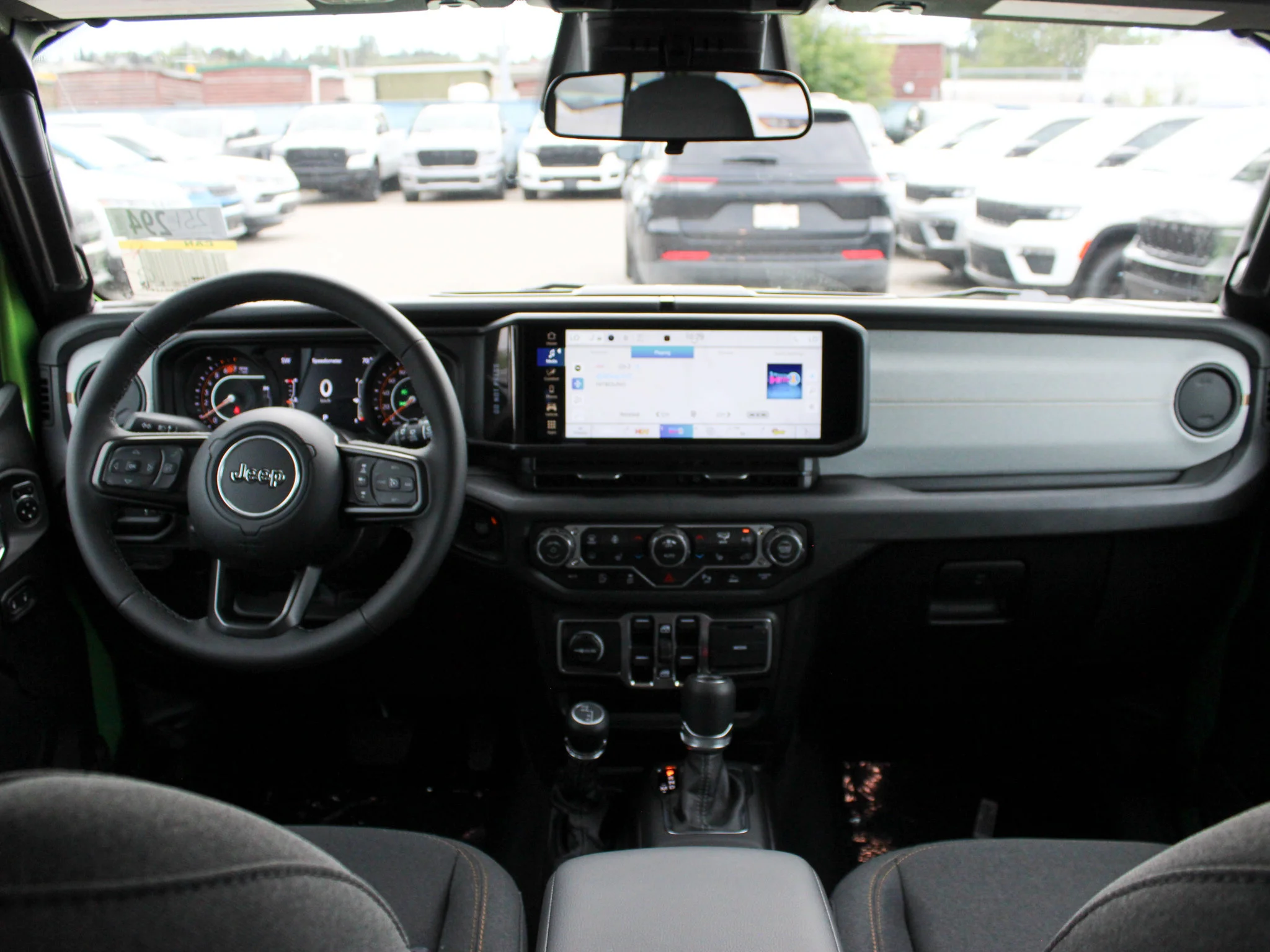 Used 2025 mojito Jeep Sport S* 4 Door 4x4, Remote Start, Heated Seats/Wheel, Alpine Audio image 13