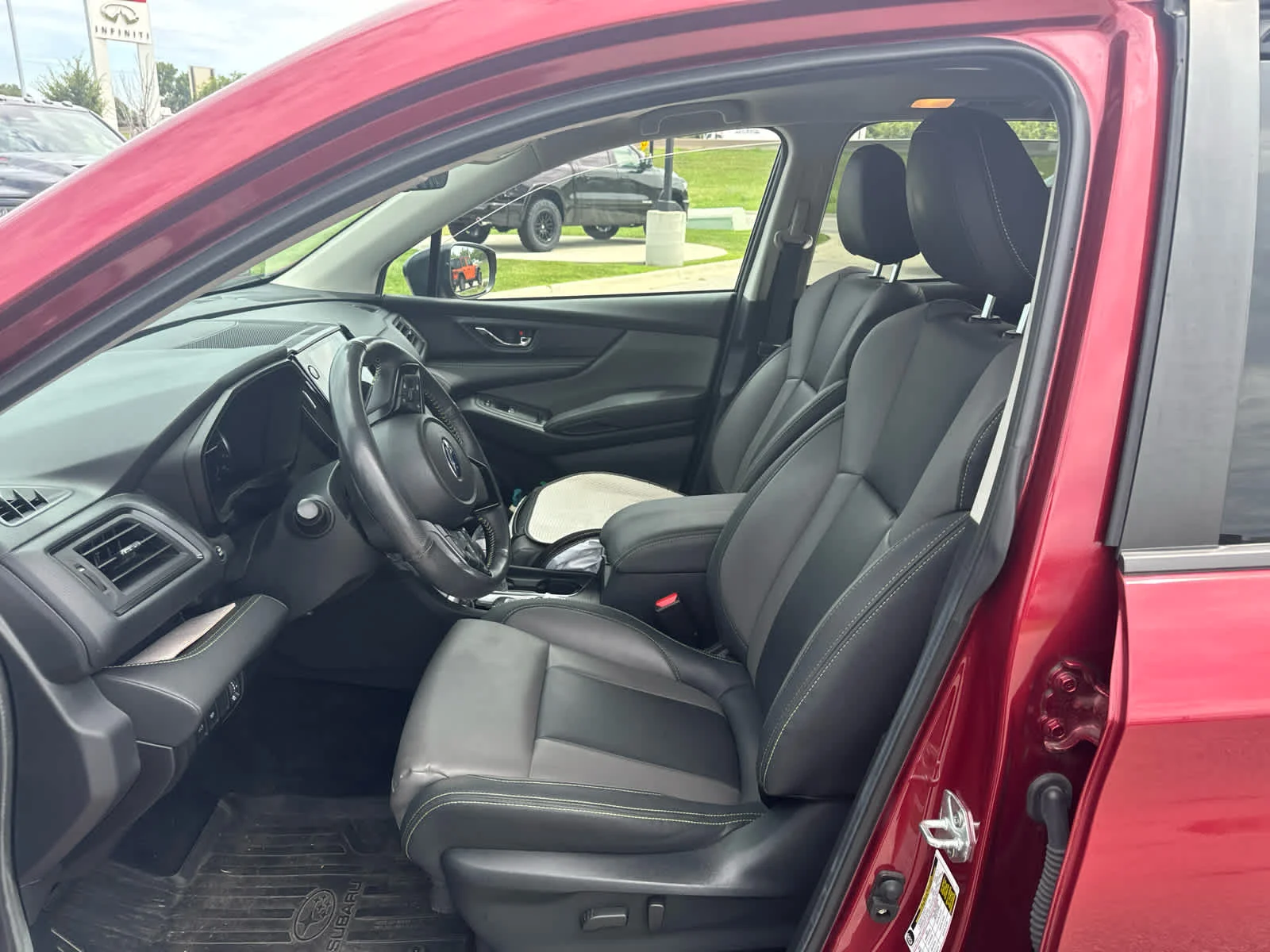 Used 2024 Crimson Red Pearl Subaru Onyx Edition image 10