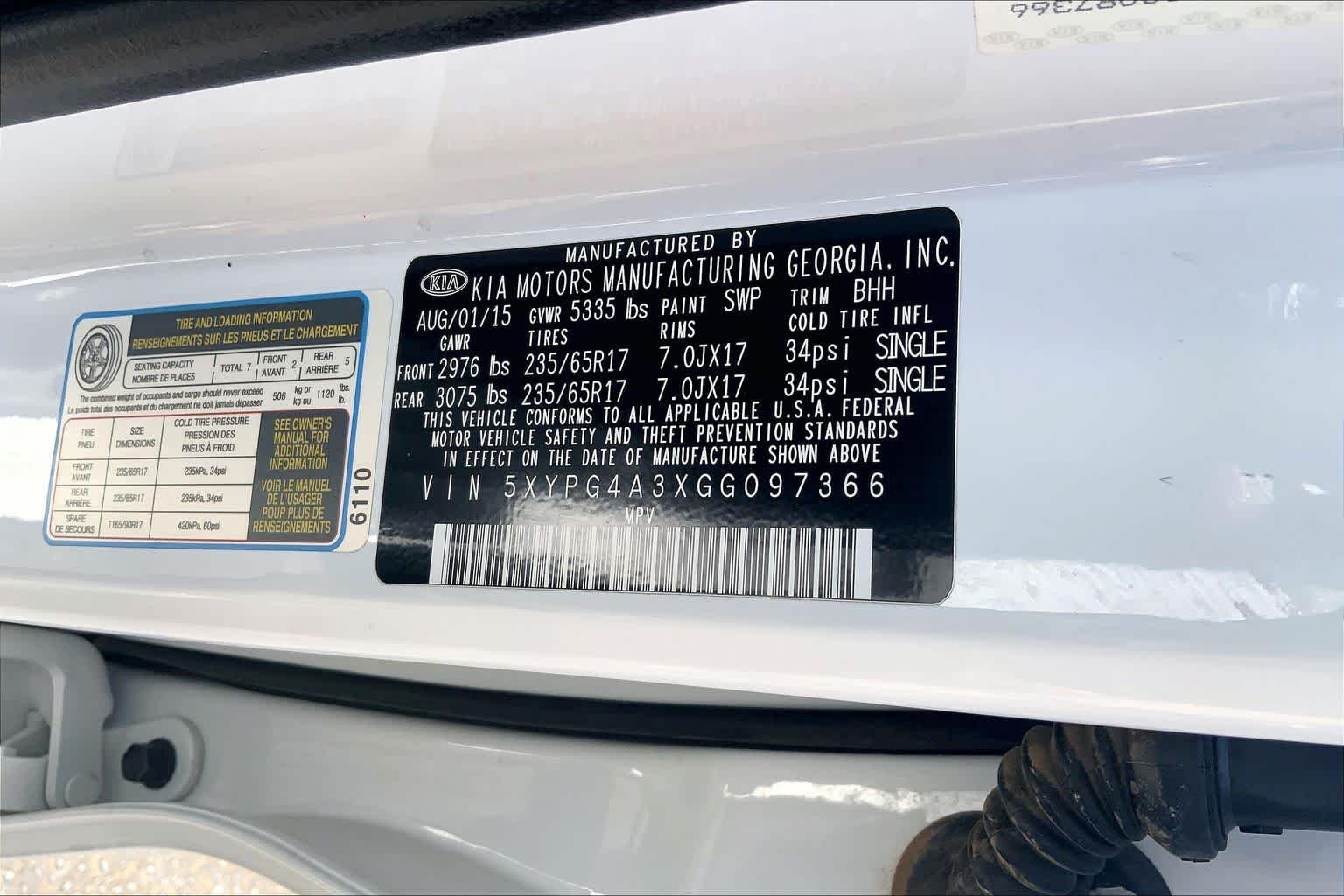 Used 2016 Snow White Pearl Kia LX image 37