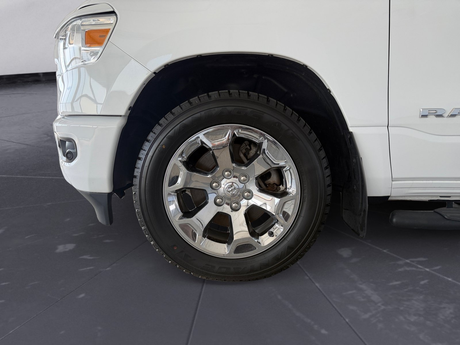 Used 2022 Bright White Clearcoat Ram Big Horn image 42