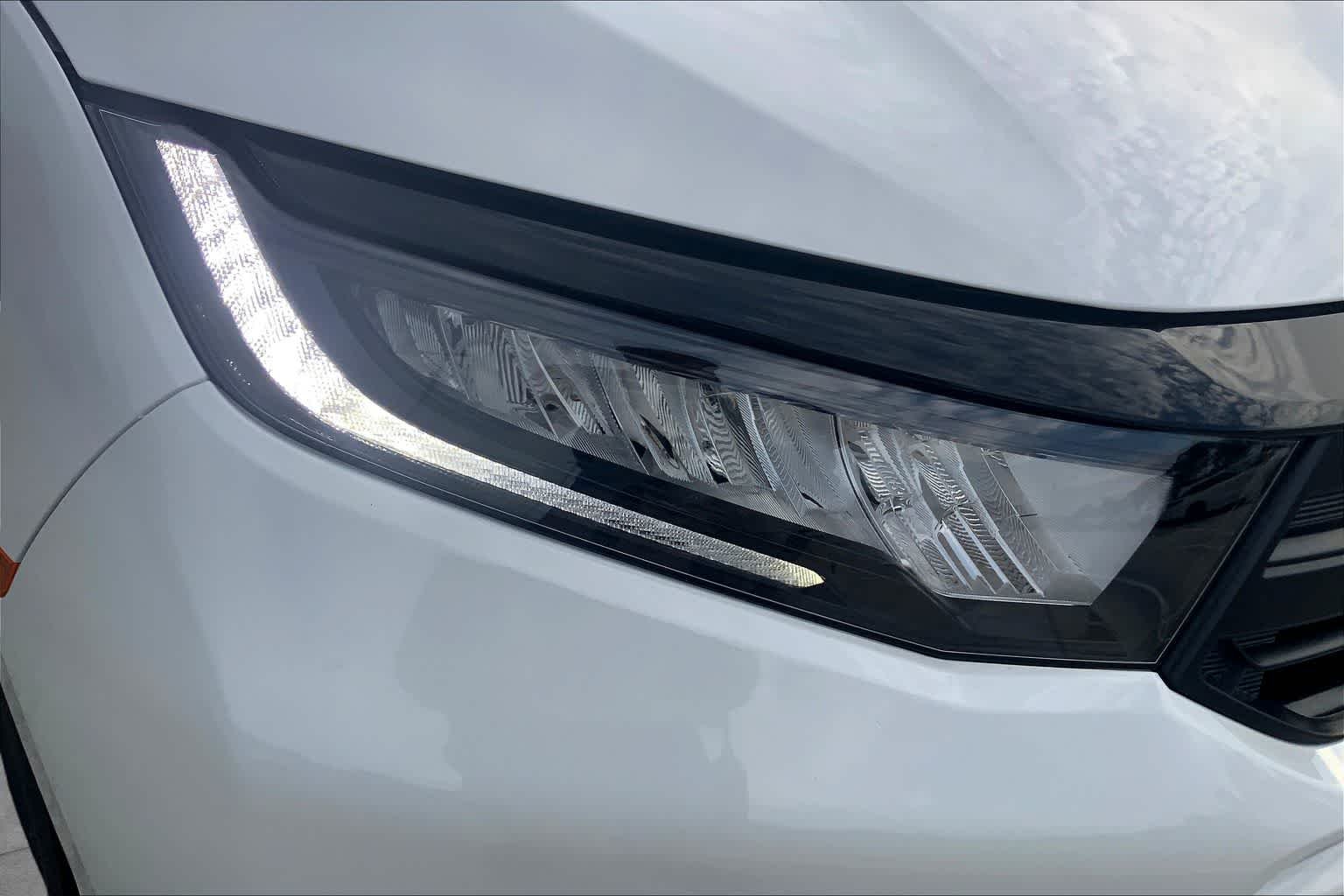 New 2026 Platinum White Pearl Honda EX-L image 13