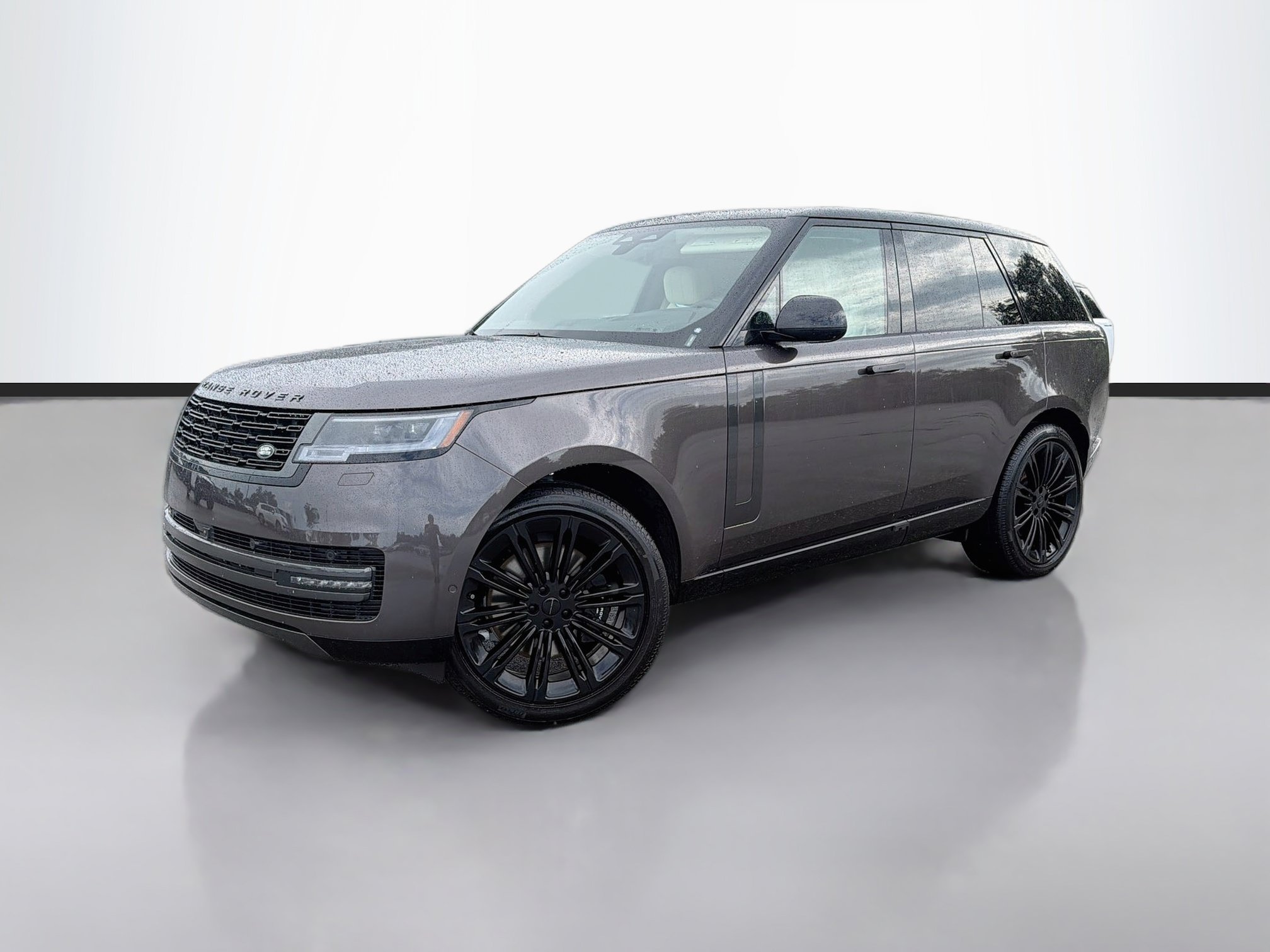New 2026 Charente Grey Land Rover SE image 1
