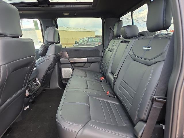 2026 Ford F-350 Super Duty Platinum - Photo 42