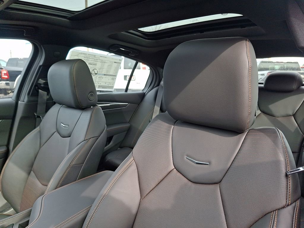 2026 Cadillac CT5 V-Series - Photo 17