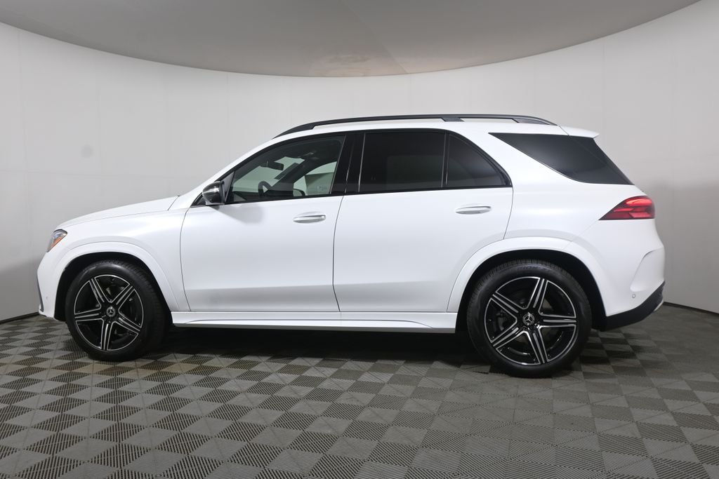 New 2026 MANUFAKTUR Moonlight White Magno Mercedes-Benz GLE 450 image 2