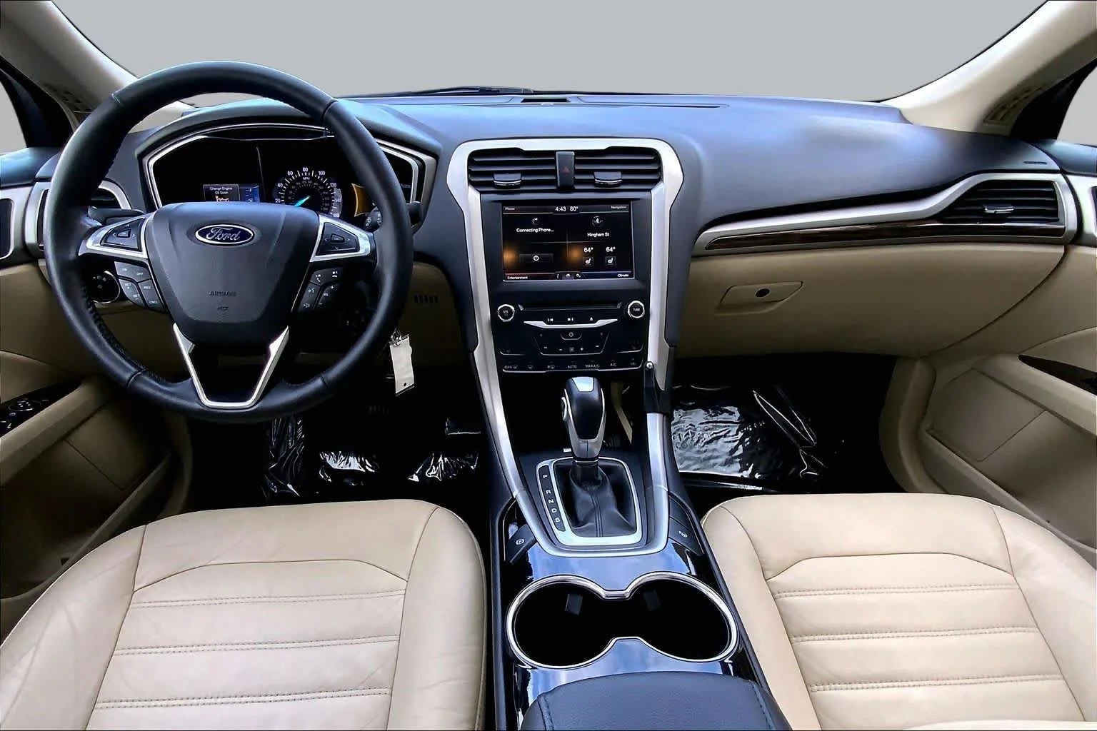 Used 2014 Tuxedo Black Metallic Ford SE image 14