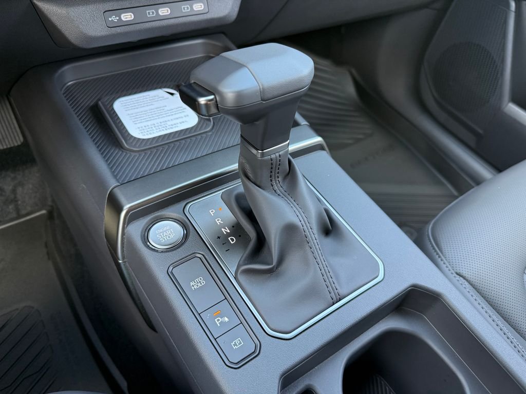 New 2027 Iceberg Green Kia X-Line S image 30