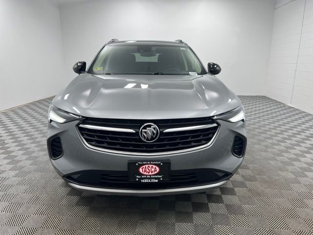 Used 2023 Gray Buick Preferred image 3